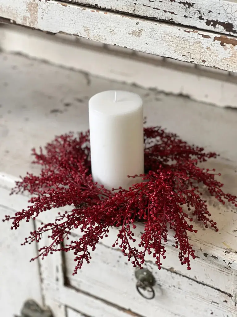 14-Inch Berry-Themed Candle Ring With Frivolity Design 1