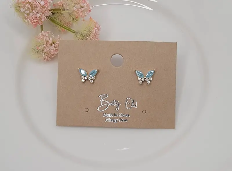 Cz-Inlaid Butterfly Stud Earrings – Elegant Nature Motif 1