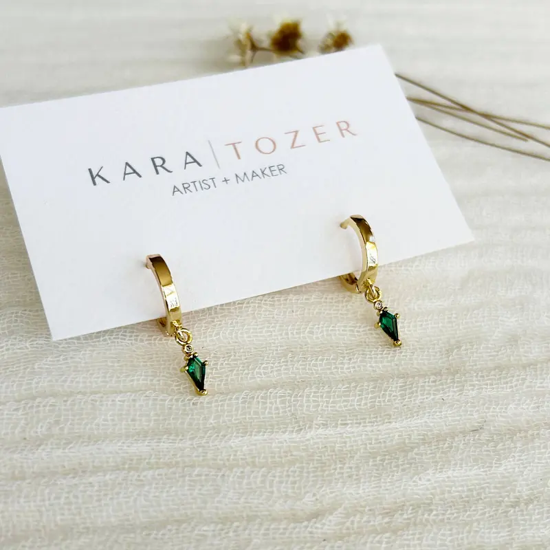 Emerald Charm Huggie Hoop Earrings – Minimalist Green Gem Accent 1