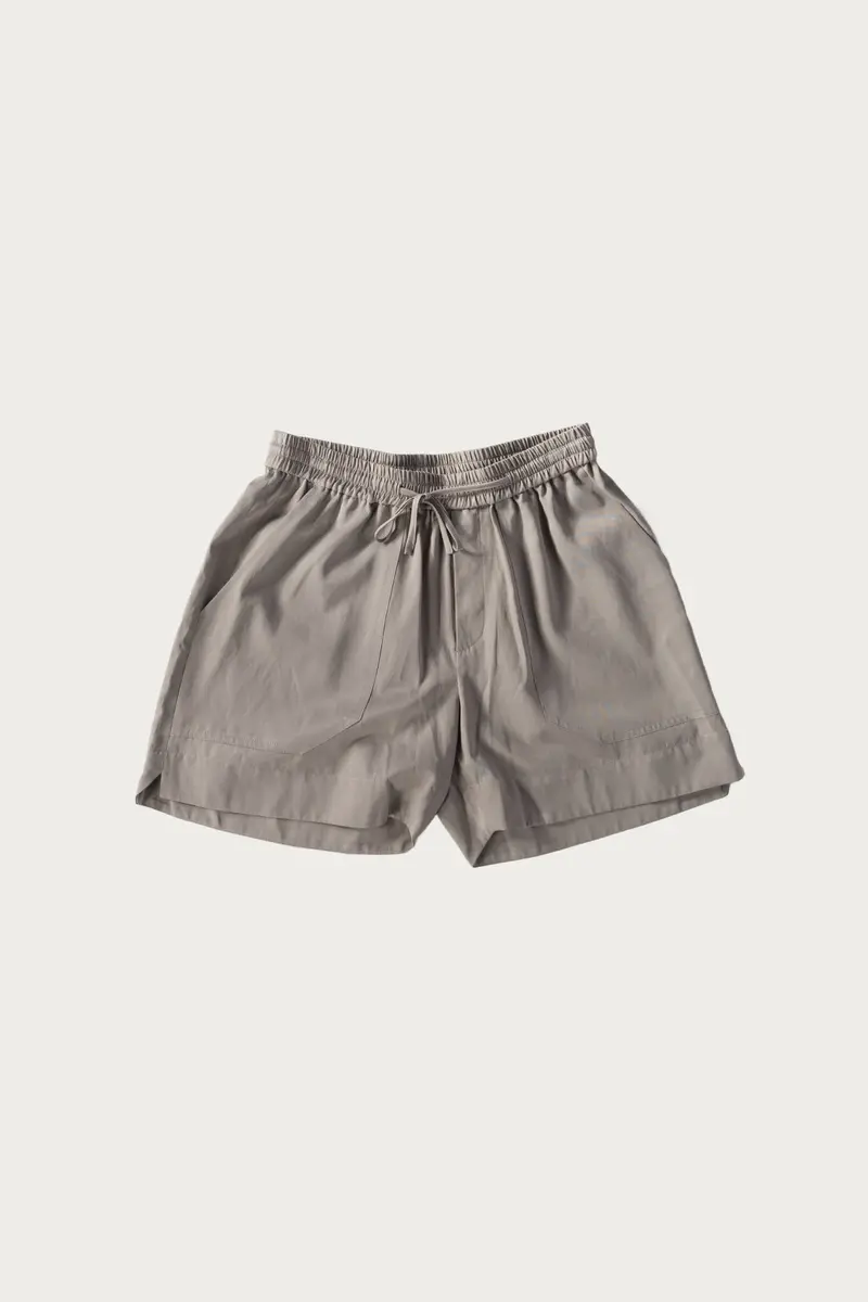 Everyday Cotton Short In Oyster Beige 1