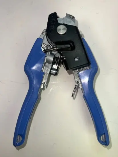 Facom Dual-Function Automatic Wire Cutter & Stripper – French-Made (985762) 1