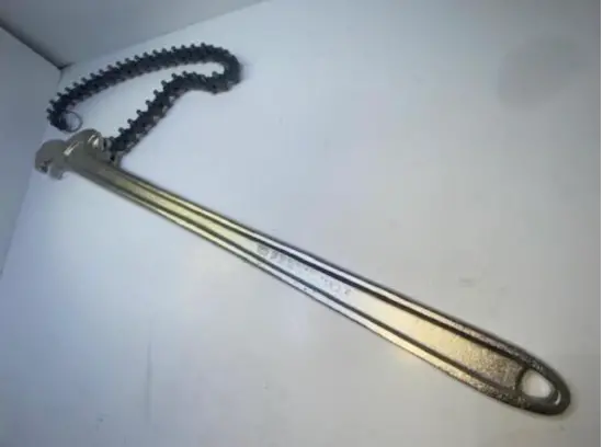 Facom French Chain Wrench — 24-Inch, Dual-Direction Grip, Model 136B.4 1