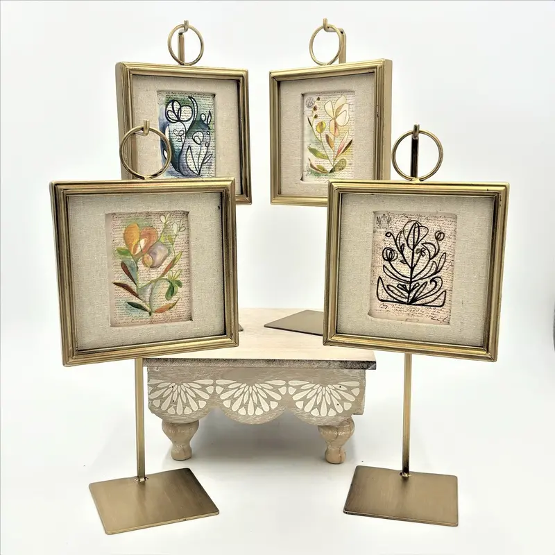 Framed Art Display Stands – Four Stylish Presentation Options 1