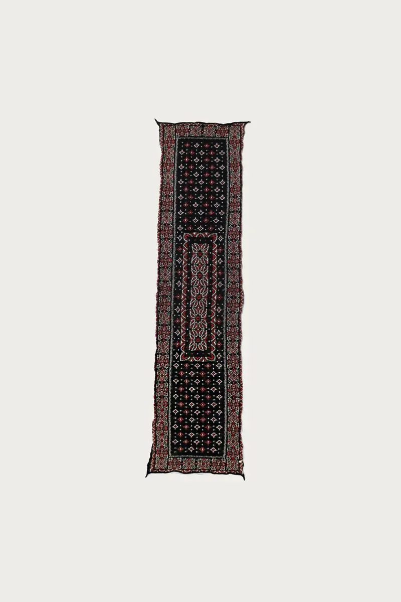 Fulling Wool Colorful Big-Mama Bandana Scarf – Classic Black 1