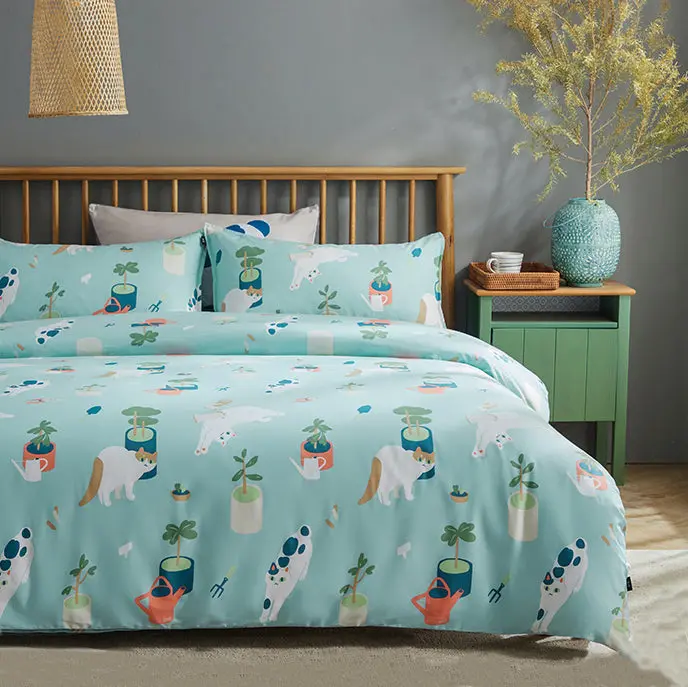 Gardener Meow Botanical-Themed Bedding Set 1