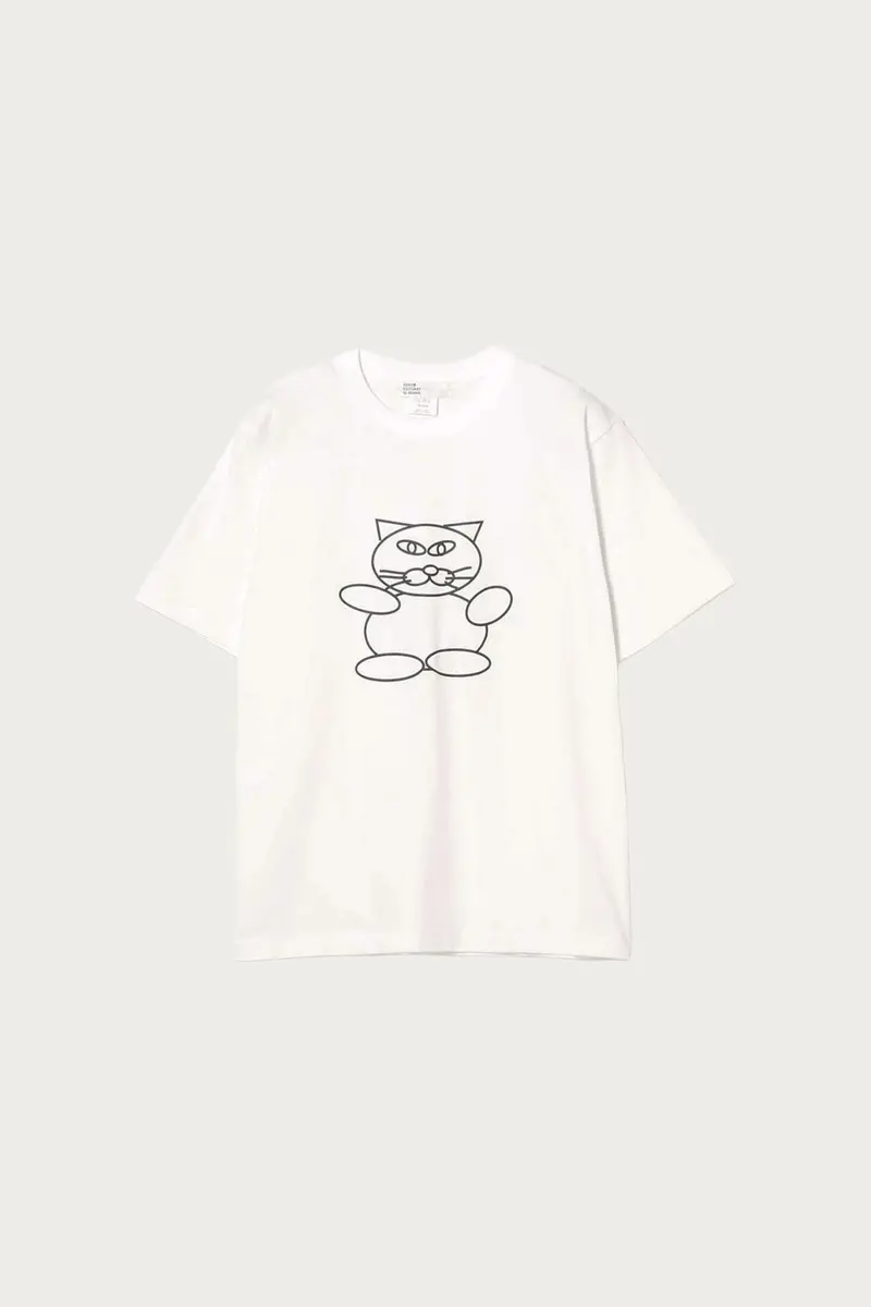 Himma Minimalist Cat Art T-Shirt – Crisp White 1
