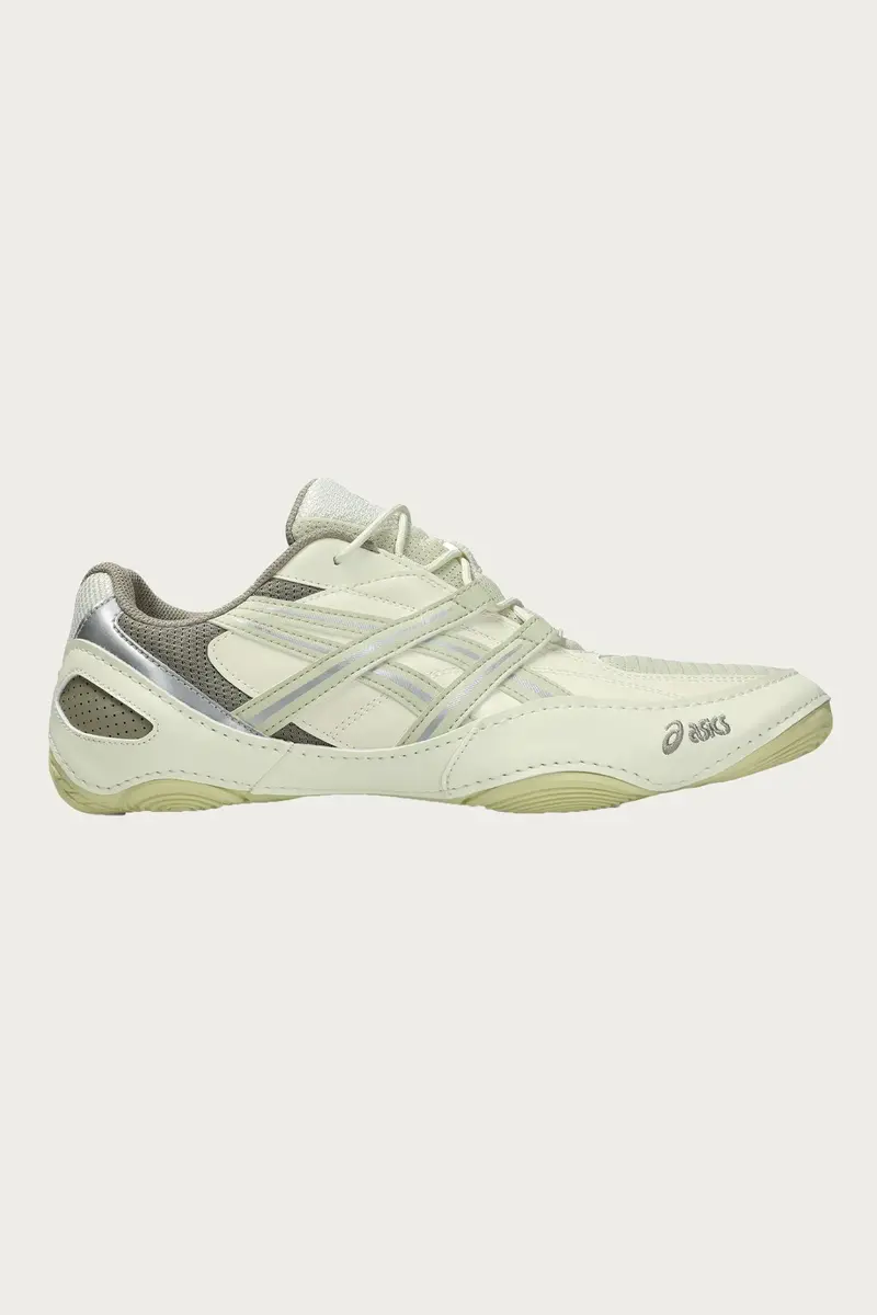 Hypersync Casual Sneakers In Oyster White And Ivory 1