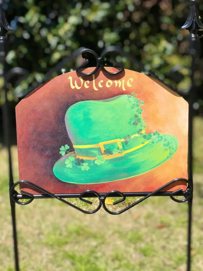 Irish Heritage Hat Garden Decor Sign 1