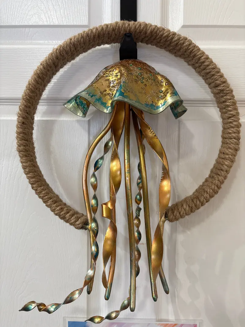 Jellyfish And Rope Wreath – Inner Circle Design 1