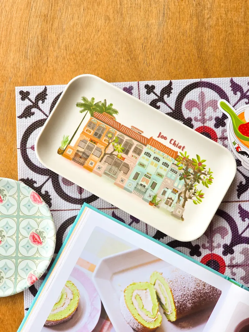 Joo Chiat-Themed Bamboo Serving Tray 1