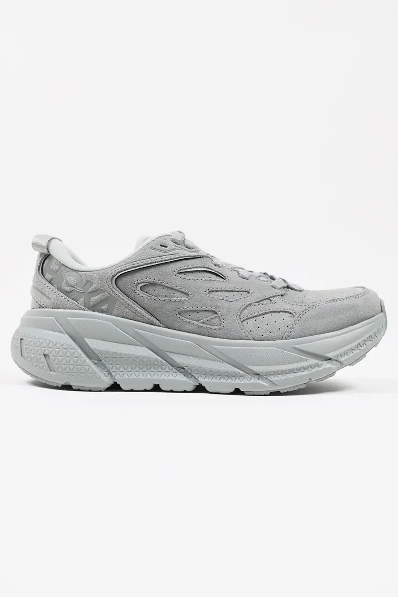 Limestone Suede U Clifton Low-Top Sneaker 1