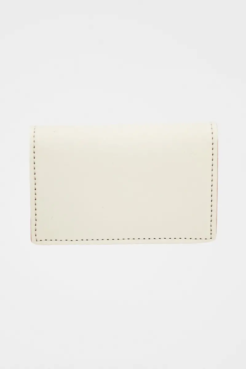 Minimalist White Folded Card Carrier 1