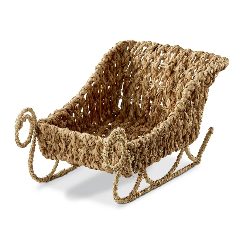 Natural Seagrass Woven Sleigh For Seasonal Styling 1