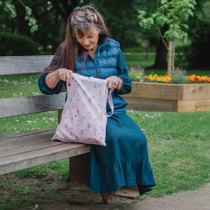 'Oops A Daisy' Mouse-Design Foldable Grocery Tote 1