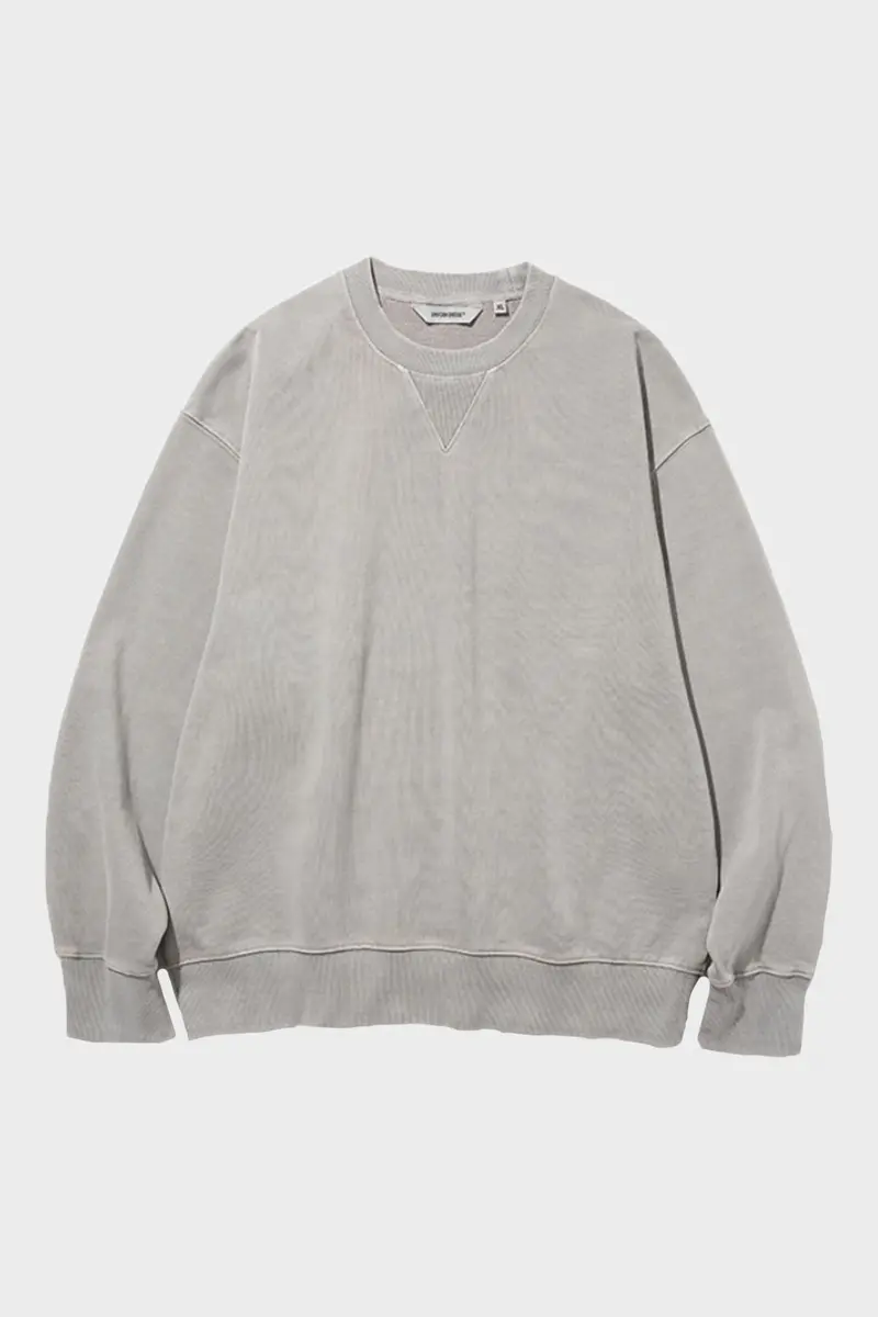 Pigment-Dyed Grey Basic Sweatshirt 1