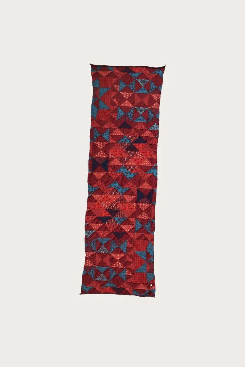 Red Fulling Wool Scarf – Hand-Felted Idg-Rag Design 1
