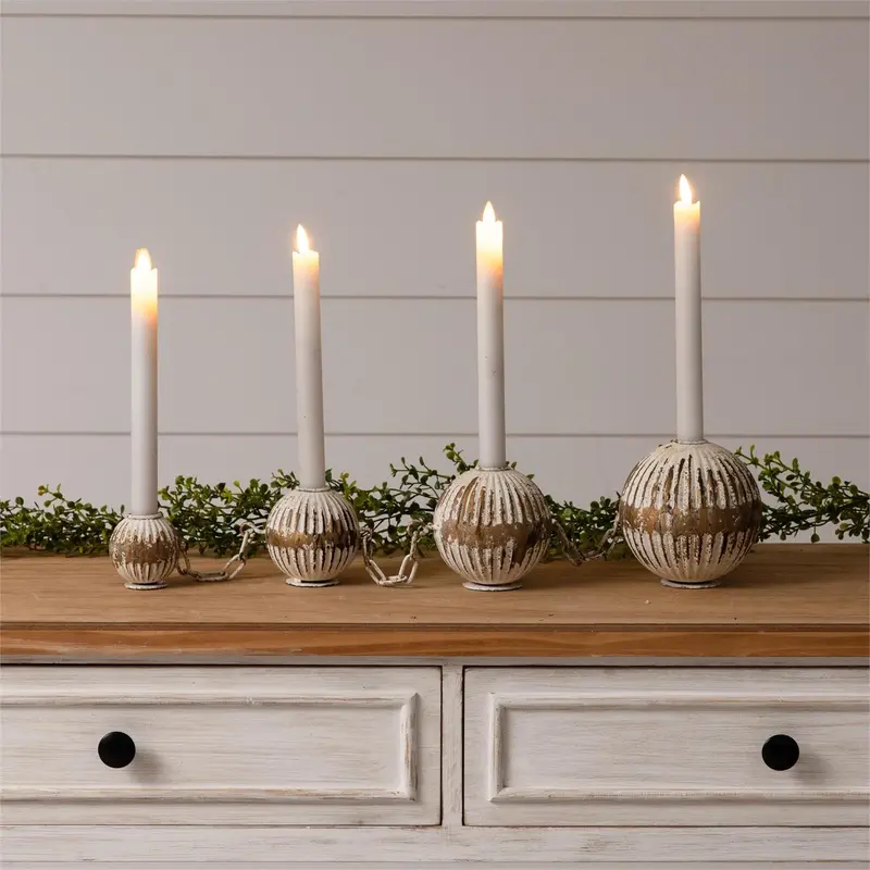 Rustic Ball-And-Chain Distressed Candle Holder 1