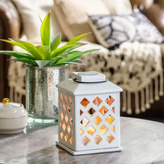 Trellis Lantern Canopy Tart Warmer With Light Feature 1