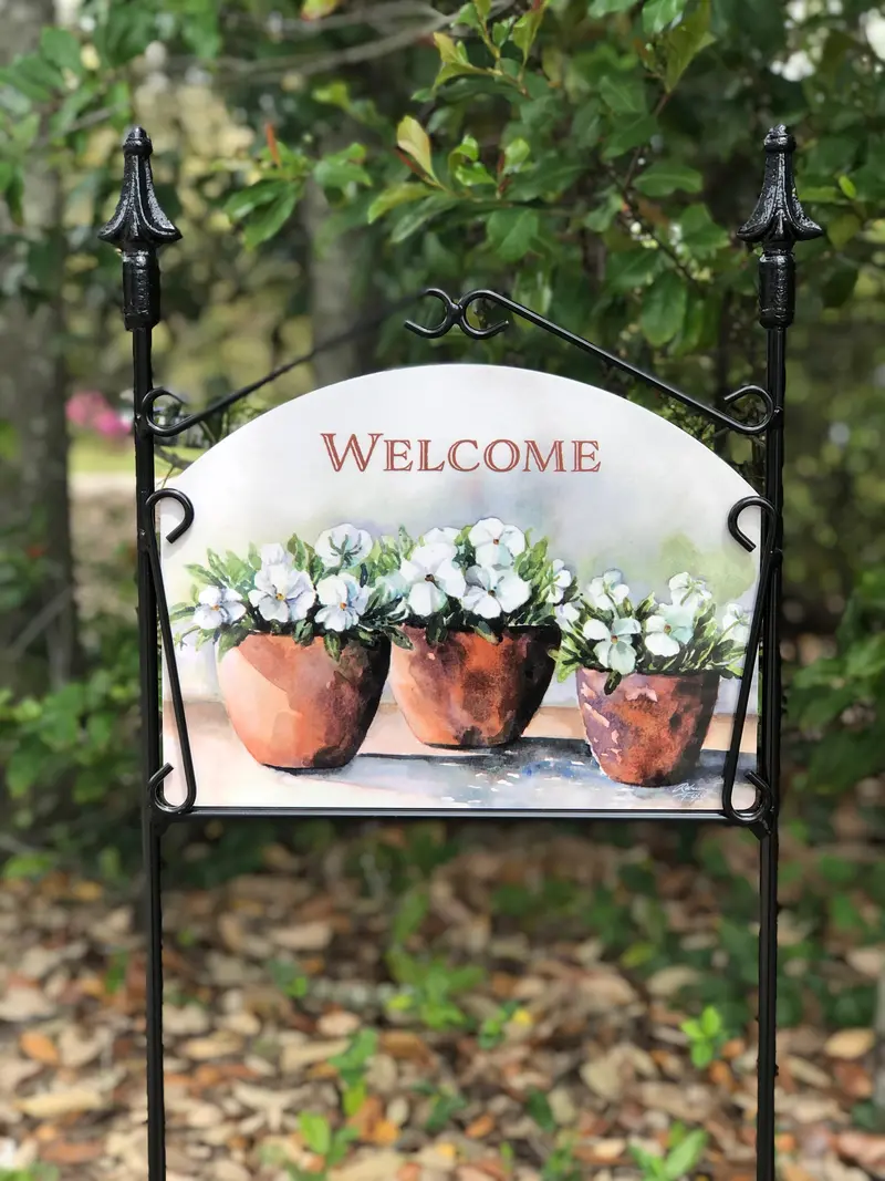 White Pansy Garden Sign – Delicate Floral Welcome Decor 1