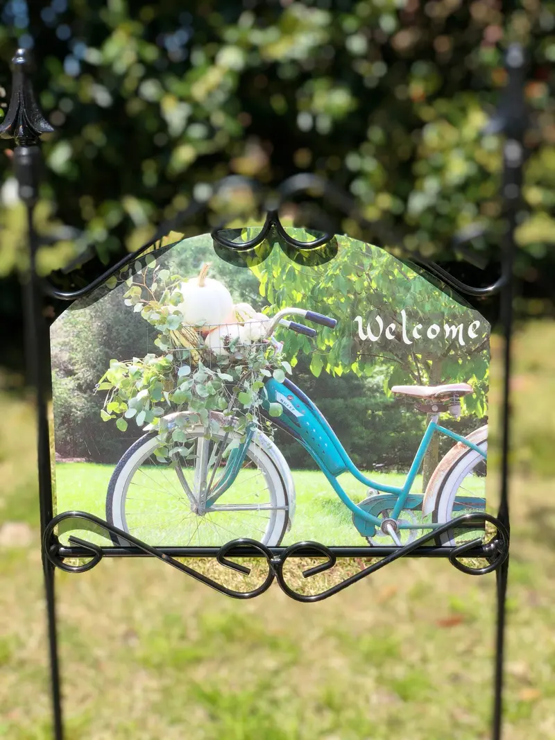 White Pumpkin & Bicycle Welcome Sign – Charming Vintage-Style Garden Marker 1