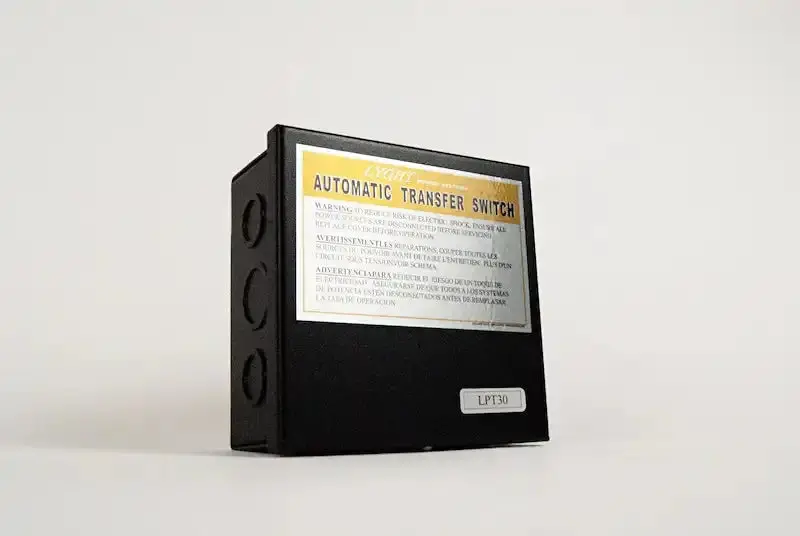30-Amp Manual Transfer Switch For Generator Or Backup Power Systems 1