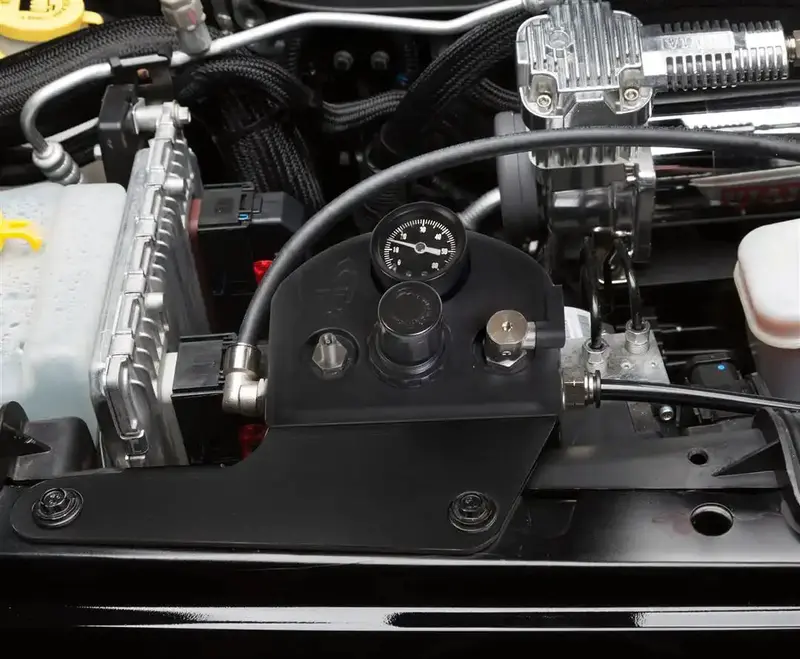 Engine-Mounted 4-Tire Inflation System – Dual-Port Air Distribution Kit 1